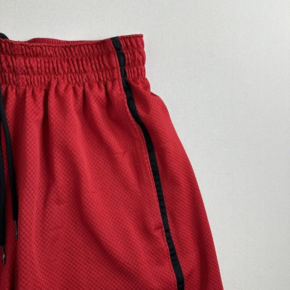 NIKE AIR‎ JORDAN BASKETBALL SHORTS Red Mens Size SMALL GYM ACTIVE TRAIN ATHLETIC - Picture 5 of 6